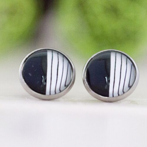 Cabochon Ohrstecker in schwarz weiss