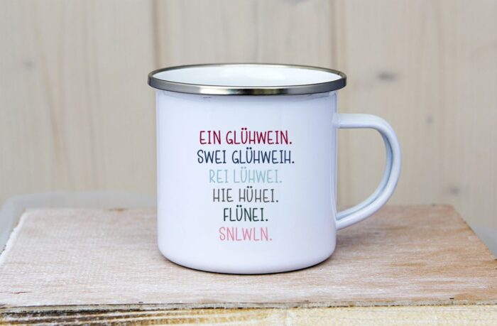 Emaille Tasse Gluehwein_ein_gluehwein